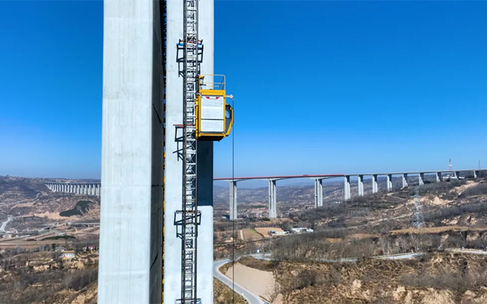 5bdcaea9507d4a5cb9e19b20a325b1a2