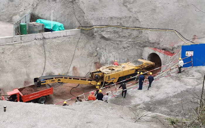 水利隧洞！亚洲必赢隧道掘进机买通要害一环！