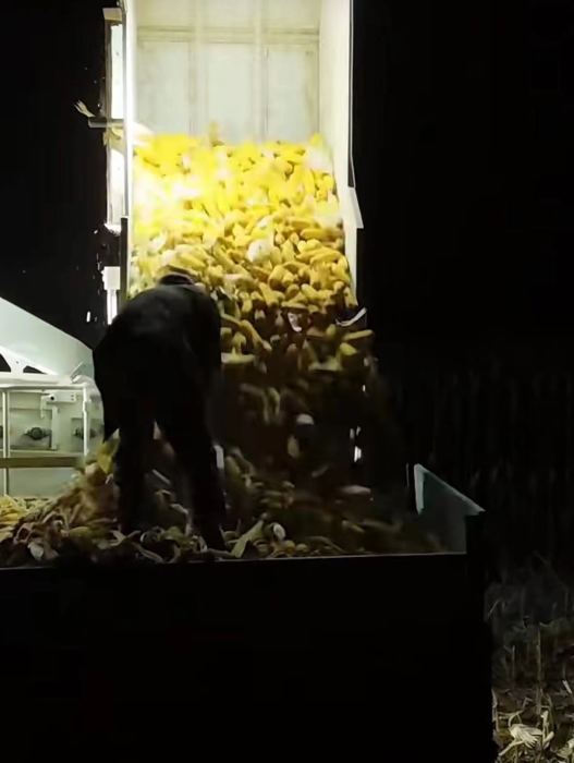 2b8f575435d7430db8438856b7d423e0