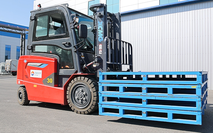  亚洲必赢新能源叉车助力华北变压器装备制造厂高效运转