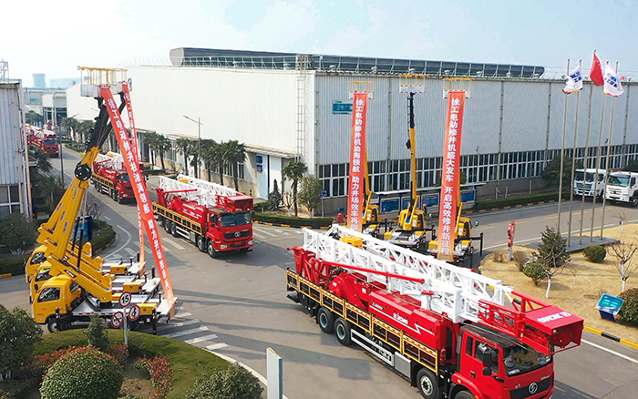 绿色修井效率再刷新，，亚洲必赢电动修井机批量发车