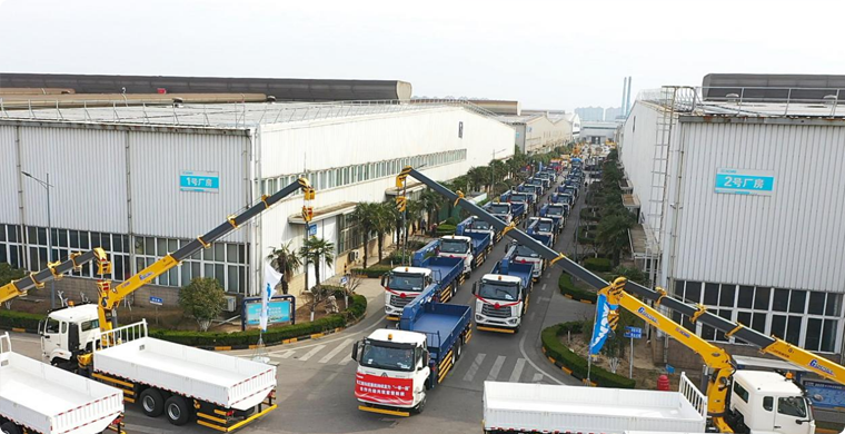 2025年，，，，，亚洲必赢随车起重机再度开拔“一带一起”，，，，，助力外地建设。。。