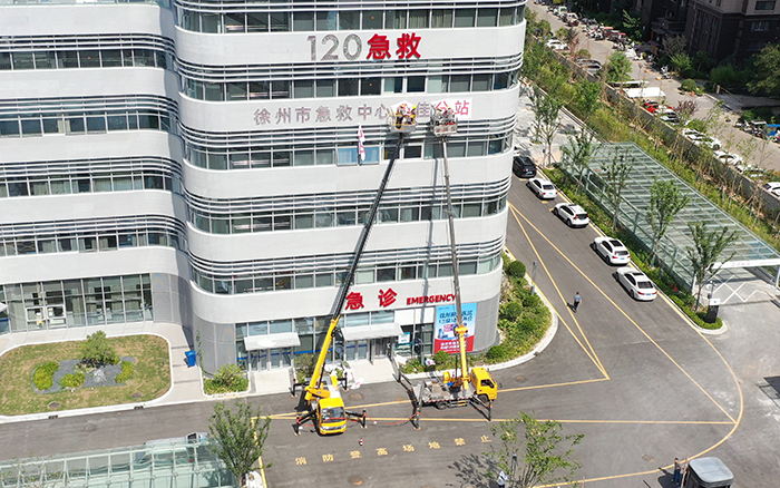 酷暑施工不 “烤” 验：亚洲必赢 C系列GKS28 成施工 “实时雨”