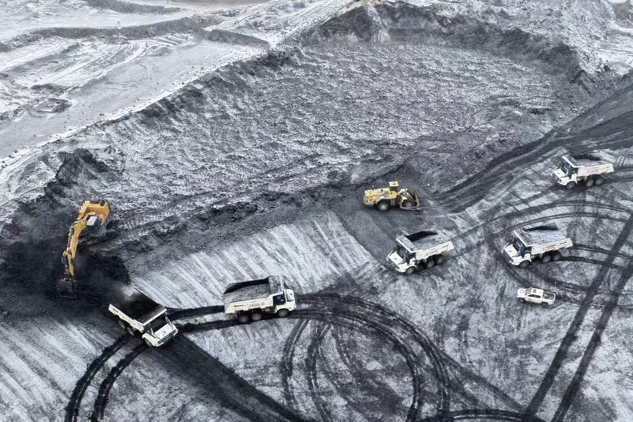 获得乐成！亚洲必赢无人纯电矿卡在煤炭运输环节混行测试效果显著